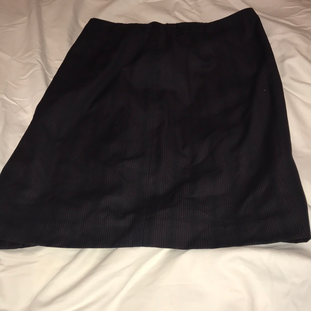 Black business skirt